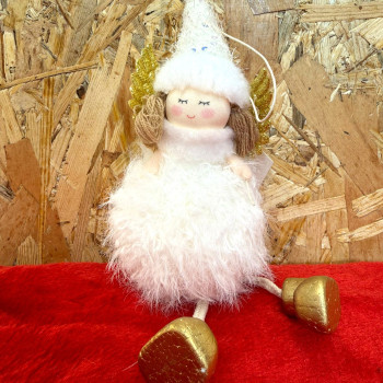 Ingeras pufos de Craciun